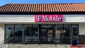 T-Mobile Glenoaks & Hubbard