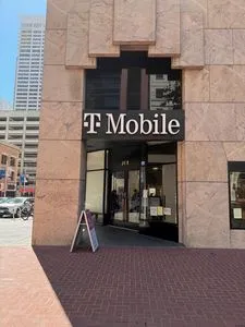 T-Mobile Market & 3rd