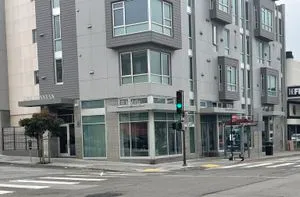 T-Mobile Geary St & Stanyan St