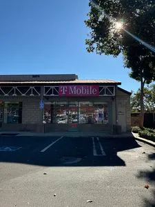 T-Mobile Broad St & Tank Farm Rd