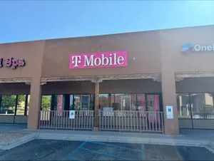 T-Mobile Cerrillos & Rodeo