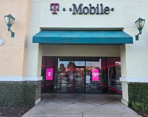 T-Mobile Betteravia & College