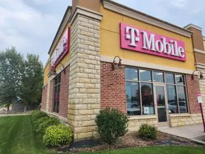 T-Mobile County Hwy120 & County Rd 1
