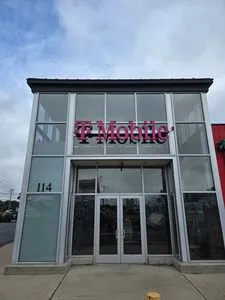 T-Mobile Route 1 North Saugus