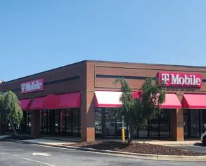 T-Mobile Abercorn St and Apache Ave
