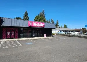 T-Mobile Columbia River Hwy &  Walnut St