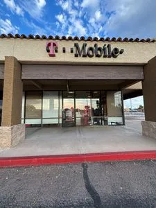 T-Mobile Mcdowell & Hayden