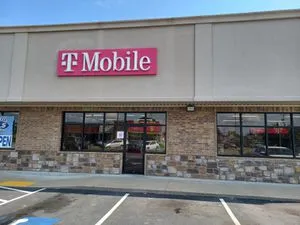 T-Mobile W Beebe Capps & S Main St.
