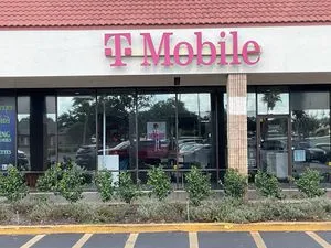 T-Mobile Sebring Square