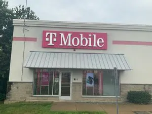 T-Mobile Highland & Fall River
