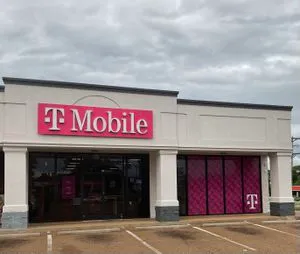 T-Mobile Panola St & Wilson Dr