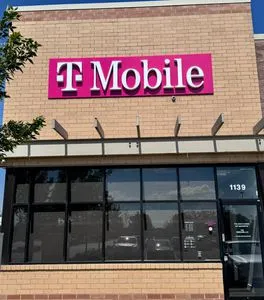 T-Mobile Route 59 & Vertin