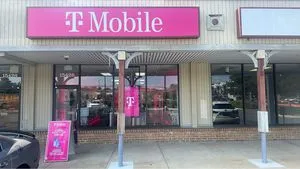 T-Mobile Cloverly Village Center
