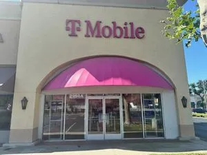 T-Mobile Sycamore Village