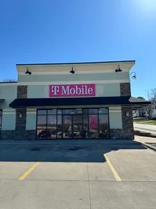 T-Mobile Hamilton & Cook