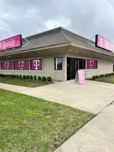 T-Mobile Gause Blvd & Lindberg Dr