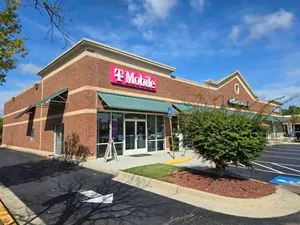 T-Mobile Highland Station Plaza