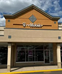 T-Mobile Route 113 & Route 309