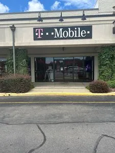 T-Mobile Pincrest & Hwy 15