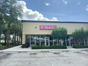T-Mobile State Rd 7 & Glades Rd