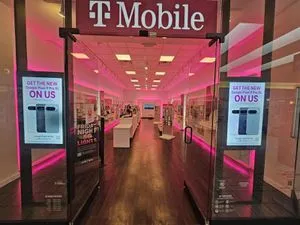 T-Mobile The Maine Mall