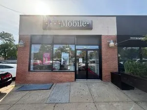 T-Mobile Springfield & Merrick