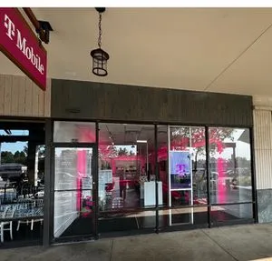 T-Mobile Old Keene Mill Rd & Rolling Rd