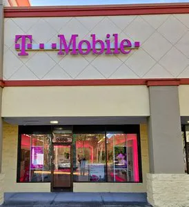 T-Mobile Commercial Way & Trenton Ave