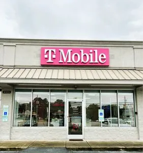 T-Mobile N Bragg Blvd & Odell Road