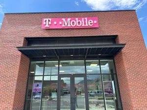 T-Mobile W 400 S And S 950 West
