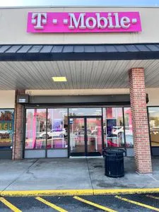 T-Mobile Greenridge Plaza
