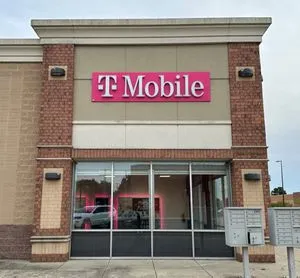 T-Mobile Metropolitan Pkwy & Dequindre