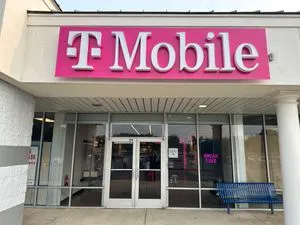 T-Mobile Kent Landing
