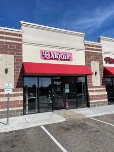 T-Mobile Market Dr & Curve Crest Blvd