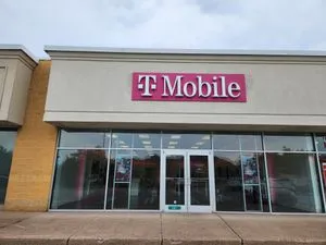 T-Mobile Pocono Commons
