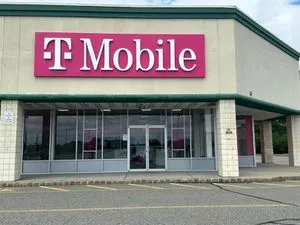 T-Mobile Wootton St & Division St
