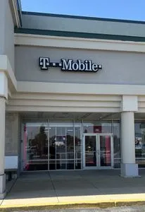 T-Mobile Conchester Hwy & Chelsea Pkwy