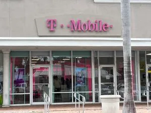 T-Mobile Collins Ave & 183rd St
