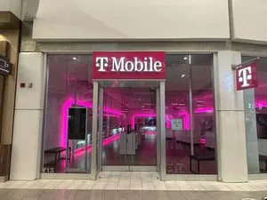 T-Mobile Sawgrass Mills