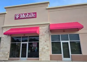 T-Mobile GAR Hwy & Michael Ave