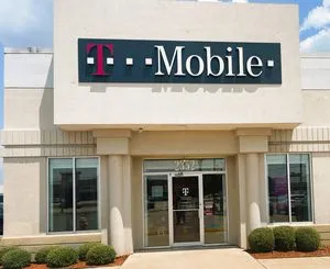 T-Mobile Airline Dr & Douglas Dr