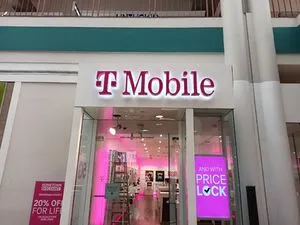 T-Mobile Destiny USA Mall