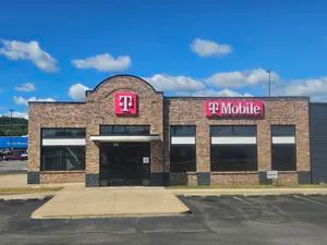 T-Mobile Muskogee Ave & US Hwy 62