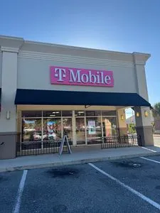 T-Mobile N Monroe St & Silver Slipper Ln