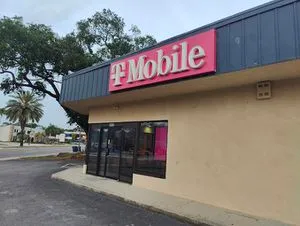 T-Mobile Kennedy Blvd & Gray Ct