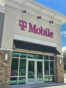 T-Mobile Hunters Village Plaza