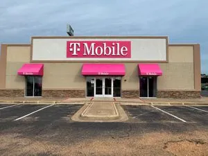 T-Mobile St Michael Dr & I-30