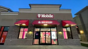 T-Mobile State Hwy 121 & Wiltshire Blvd