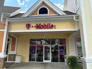 T-Mobile Burnsed Blvd in The Villages