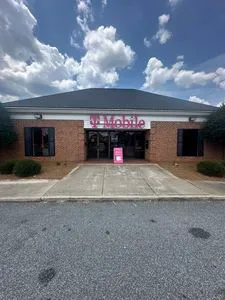 T-Mobile Randolph St & Julian Ave